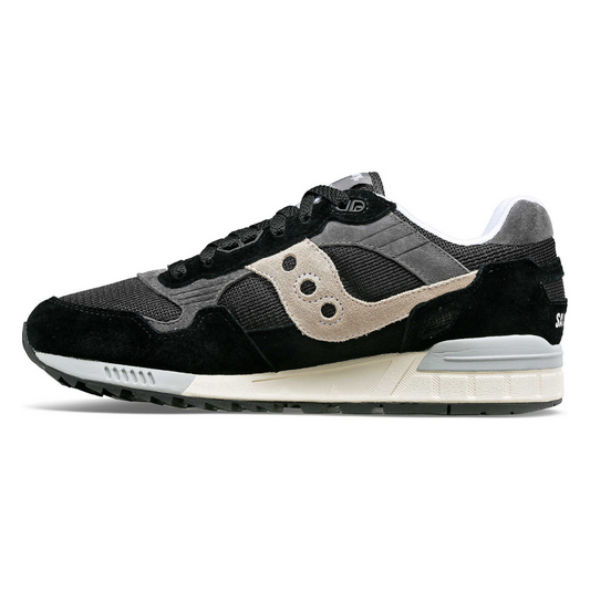 Saucony Shadow 5000 Trainer in Black