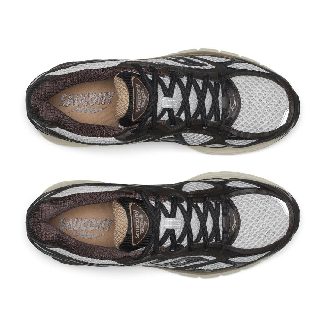 Saucony Progrid Guide 7 Sneakers in Quartz/Torte