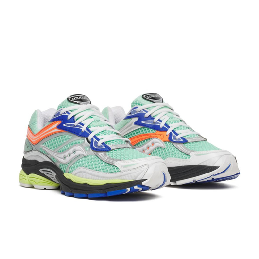 Saucony Progrid Omni 9 Sneakers in Mint/Multi