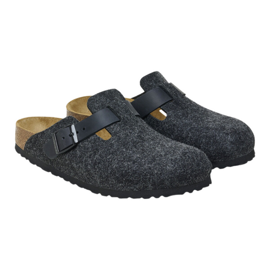 Birkenstock Boston in Black