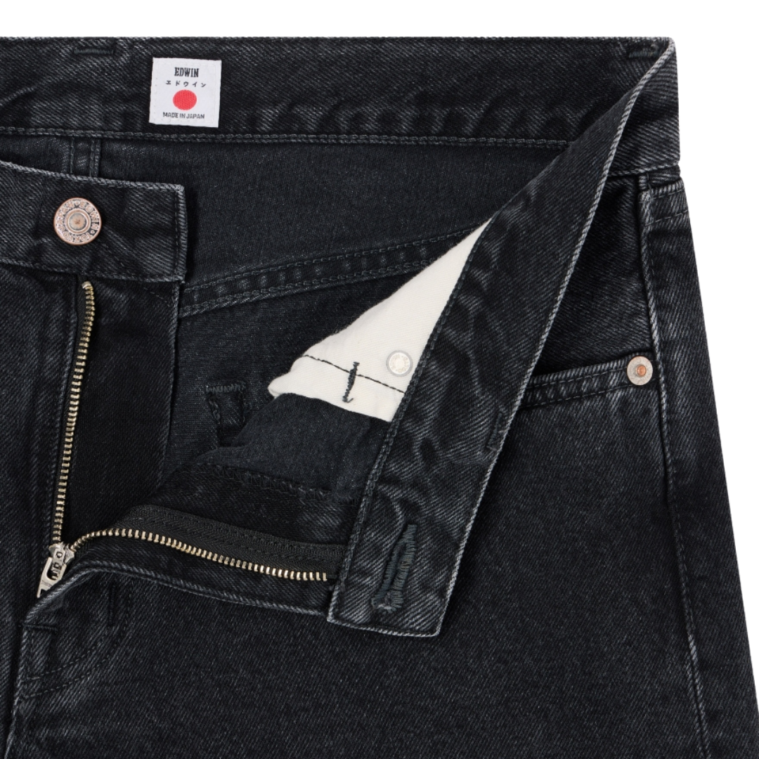 Edwin Regular Tapered Jeans in Black - Dark Used