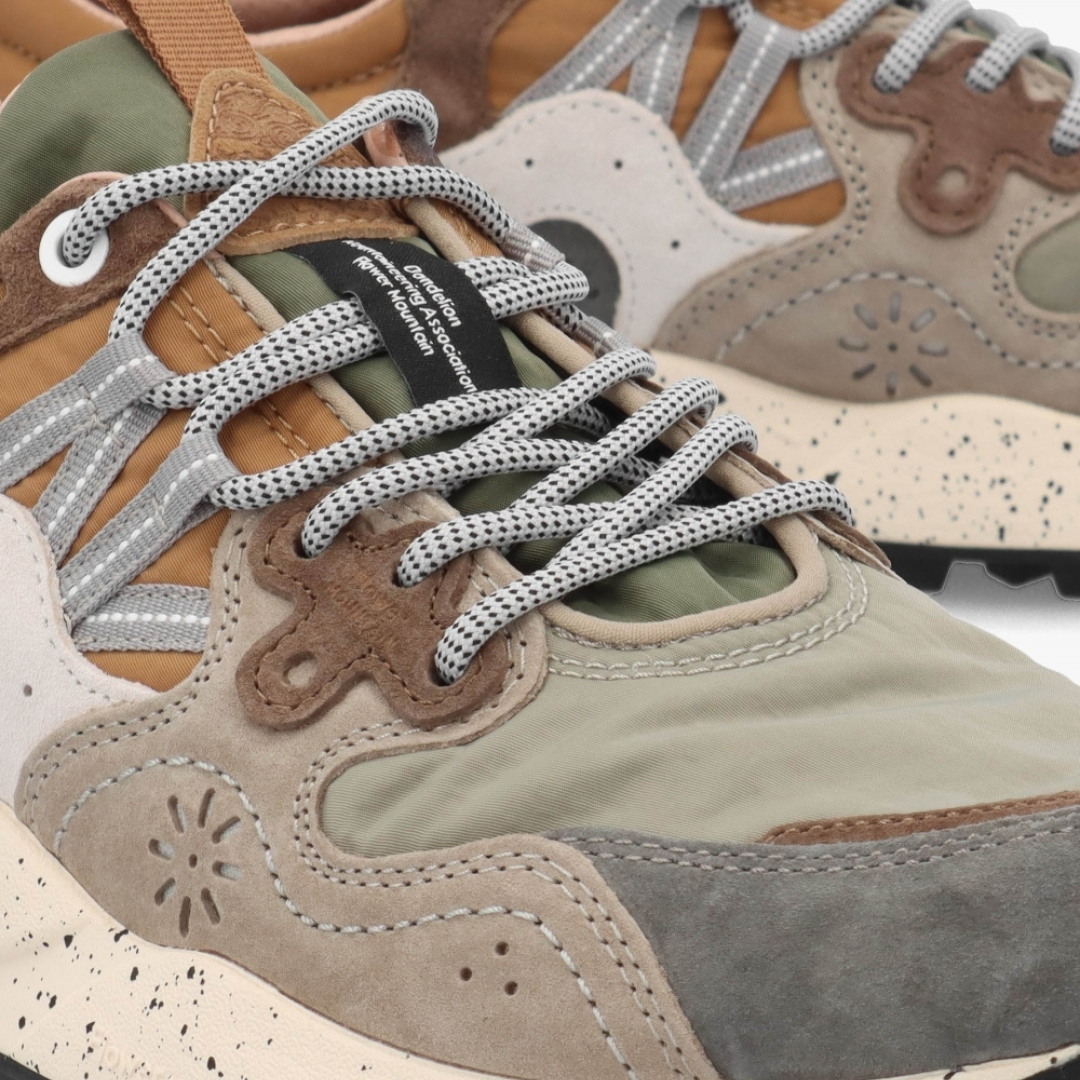 Flower Mountain Yamano 3 in Grey/Onion