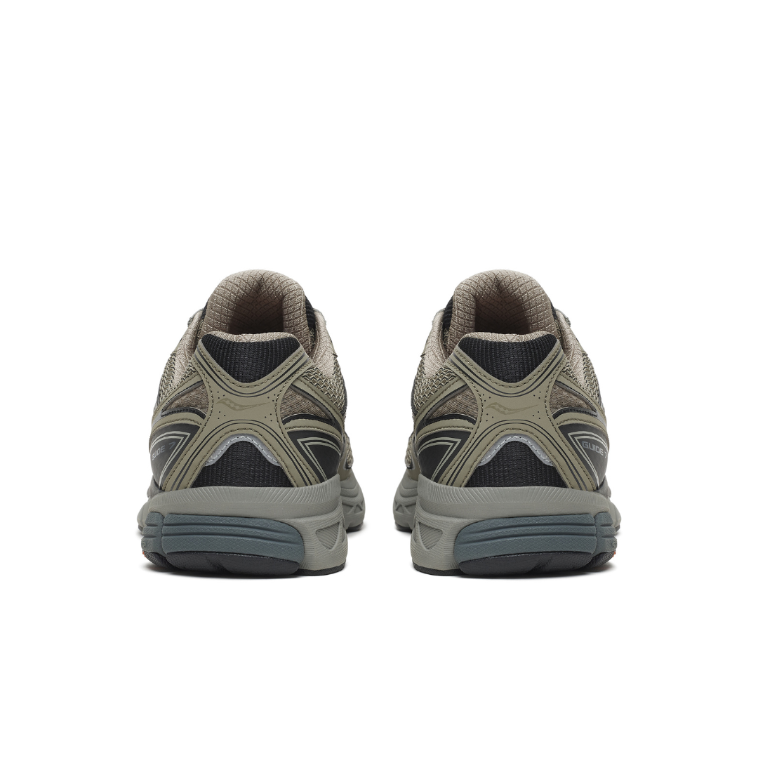 Saucony Progrid Guide 7 Sneakers in Trek/Sage