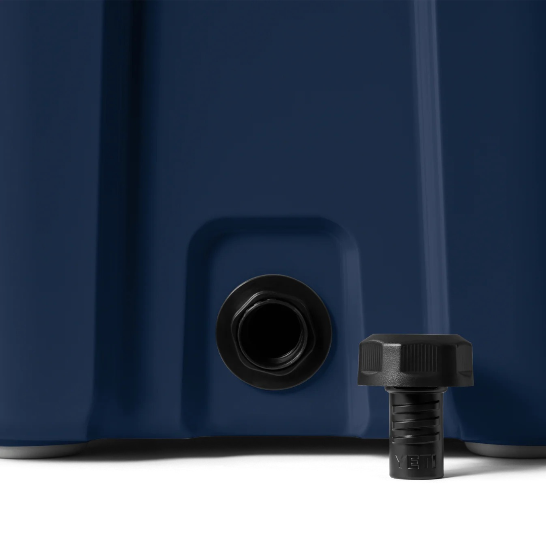 YETI Roadie 24 2.0 Cool Box in Navy