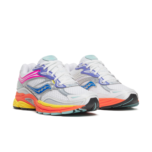 Saucony Progrid Omni 9 Sneaker in White/Multi